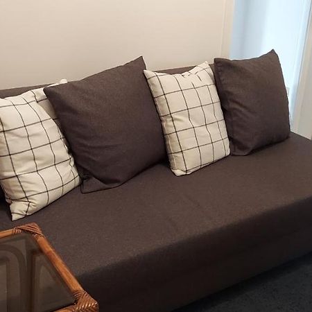 Airport Friendly House 4 Apartment Артемида Екстериор снимка