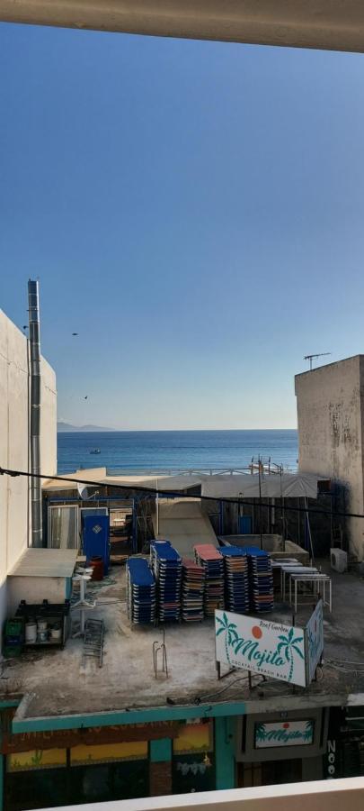Airport Friendly House 4 Apartment Артемида Екстериор снимка